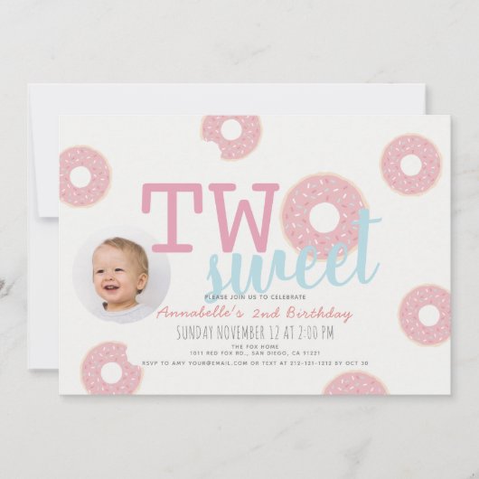 ピンクのドーナツ2つの甘い女の子の写真2番目の誕生日 招待状 (正面)