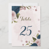 ピンクのネイビーブルーの花の植物表の番号カード 招待状 (裏面)