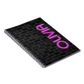 ピンクのネオンでオリビア ノートブック (右側)