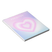 ピンクのネオンハート ノートパッド (アングル)