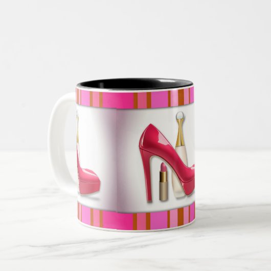 ピンクのハイヒールの香水の口紅 ツートーンマグカップ (正面左)
