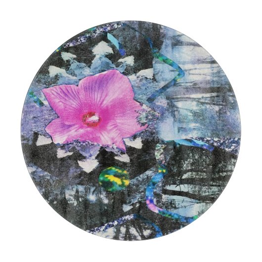 ピンクのハイビスカスブラックとホワイトのランドスケープコラージュ カッティングボード (正面)