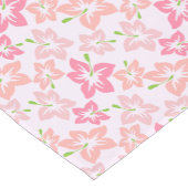 ピンクのハイビスカス、ピンクの花、花のパターン ショートテーブルランナー (コーナー)
