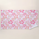 ピンクのハイビスカス、ピンクの花、花のパターン ビーチタオル (正面)