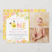 ピンクのハチの1歳の誕生日パーティー招待状 招待状 (正面/裏面)