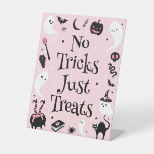 ピンクのハロウィンベビーシャワー お菓子だけ 台座サイン