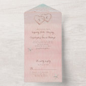 ピンクのハートが砂の宛先ビーチ結婚式 オールインワン招待状 (内側)