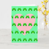 ピンクのハートとカエルうるう年誕生日 カード (黄色い花)