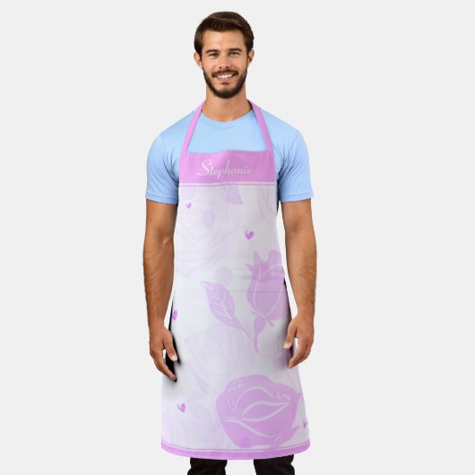 ピンクのハートとヴィンテージバラ エプロン (着用した状態)