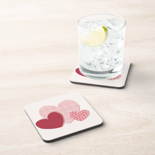 ピンクのハートのペーパーステッカー コースター (右側)