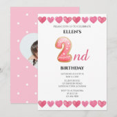 ピンクのハートの愛2歳の誕生日フォト 招待状 (正面/裏面)