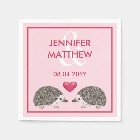 ピンクのハートを持つアフリカのPygmy Hedgehogs 結婚 スタンダードカクテルナプキン (正面)