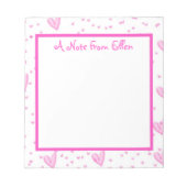 ピンクのハートオン白 ノートパッド (正面)