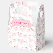 ピンクのハートシェイプフェイク紙カットアウト フェイバーボックス (オープン)