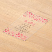 ピンクのハートスウィートガールベビーシャワー アクリル招待状 (レイダウン)