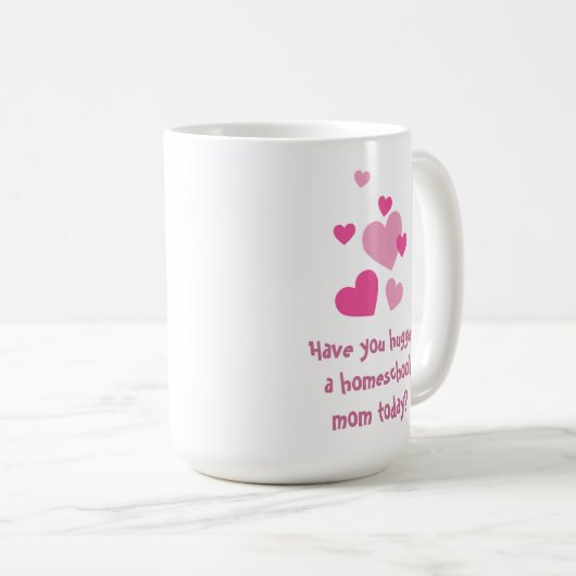 ピンクのハートホームスクールmom hugs コーヒーマグカップ (正面右)