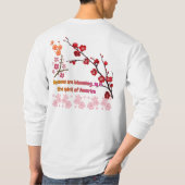 ピンクのハーモニーに咲く花びら 白 Tシャツ (裏面)