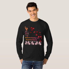 ピンクのハーモニーに咲く花びら Tシャツ