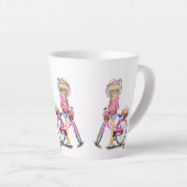 ピンクのバイクと猫を花で飾ったかわいいブロンドの女の子 カフェラテマグ (右アングル)