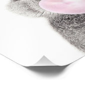 ピンクのバブルガムを吹く灰色のウサギ フォトプリント            (角)