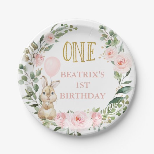 ピンクのバラあるバニーが1歳の誕生日を飾る ペーパープレート (正面)