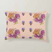 ピンクのバラとスミレみすぼらしいフローラデコールクッション アクセントクッション (裏面)