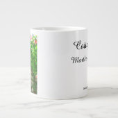 ピンクのバラと格子 – Martha's Vineヤード ジャンボコーヒーマグカップ (正面)