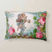 ピンクのバラと花を集めるロマンチックな天使 アクセントクッション (裏面)