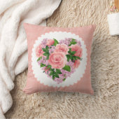 ピンクのバラと薄紫の花の枕ハート クッション (ブランケット)