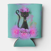 ピンクのバラに座る黒猫の花冠 缶クーラー (正面)