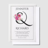 ピンクのバラのアンパサンドとブーケ結婚のフローラ ベラム紙招待状 (オフセット)