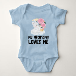 ピンクのバラのウサギ🌹 おばあちゃんが好きなの ベビーボディスーツ