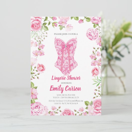ピンクのバラのランジェリーのシャワー。 エレガントなブライダルパーティ 招待状 (スタンド正面)