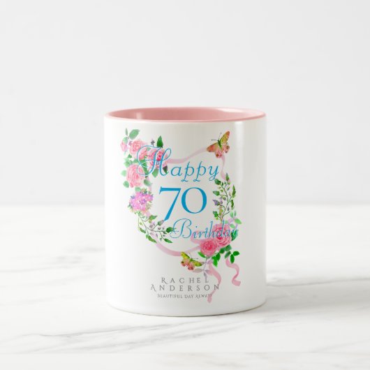 ピンクのバラのリボン 70歳の誕生日 ツートーンマグカップ (中央)