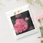 ピンクのバラの房 フェイバーバッグ (封をした状態)