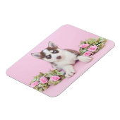 ピンクのバラの美しいハスキーの子犬 マグネット (左側)