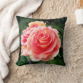 ピンクのバラの花のクローズアップ写真はっきりしたモダンシンプル クッション (ブランケット)