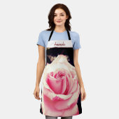 ピンクのバラの花の写真おばあちゃん最高ののスクリプト エプロン (着用した状態)