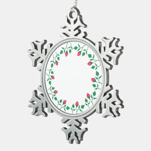 ピンクのバラの花を持つフローラの丸い枠 スノーフレークピューターオーナメント (右)