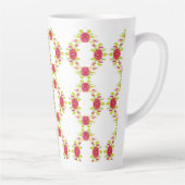 ピンクのバラの花パターン（の模様が）ある カフェラテマグ (右)