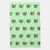 ピンクのバラの花ライトグリーンのシームレスなパターン キッチンタオル (縦)