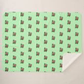 ピンクのバラの花ライトグリーンのシームレスなパターン シェルパブランケット (正面(横))