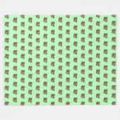 ピンクのバラの花ライトグリーンのシームレスなパターン フリースブランケット (正面(横))