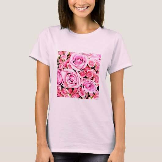 ピンクのバラの花束 Tシャツ (正面)