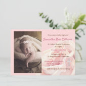 ピンクのバラの赤ちゃん女の子の写真バプテスマ 招待状 (スタンド正面)