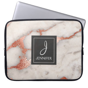 ピンクのバラの金ゴールドの大理石のエレガントなモノグラム ラップトップスリーブ