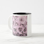ピンクのバラスケッチ ツートーンマグカップ (正面左)