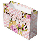 ピンクのバラパターン（の模様が）ある ラージペーパーバッグ (裏面アングル)
