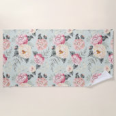 ピンクのバラ園の花模様 ビーチタオル (正面)