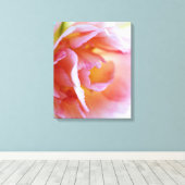 ピンクのバラ キャンバスプリント (インサイチュ (ウッドフロア))